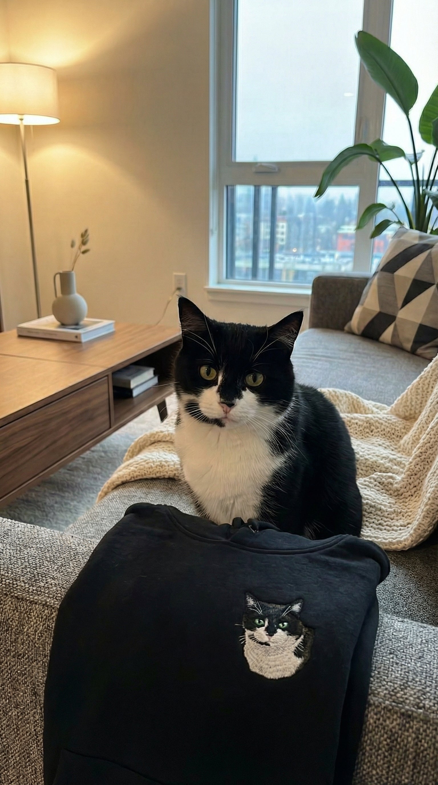 Personalized Realistic Pet Embroidery - Turn your photo into an embroidery design